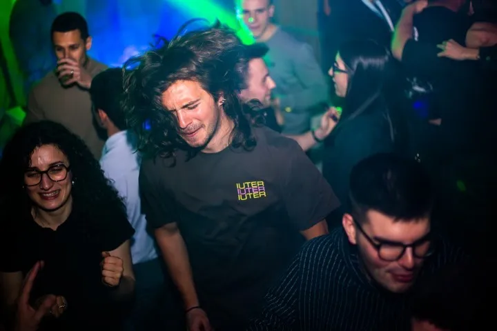 Loop events